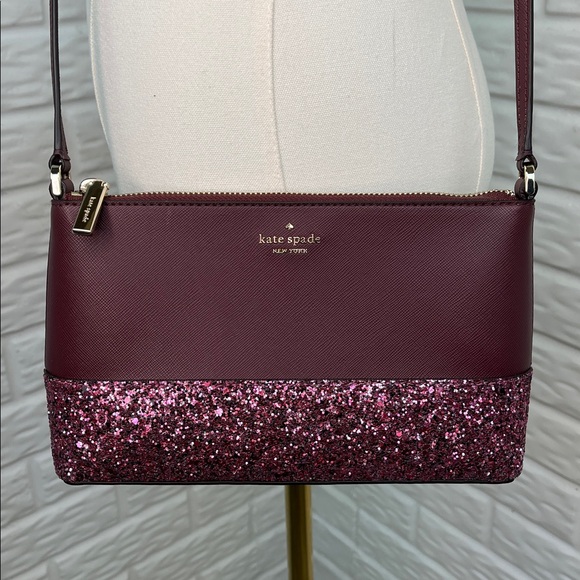 KATE SPADE NEW YORK Flash Glitter Plum
Saffiano Leather Crossbody Bag NWOT - Picture 1 of 15